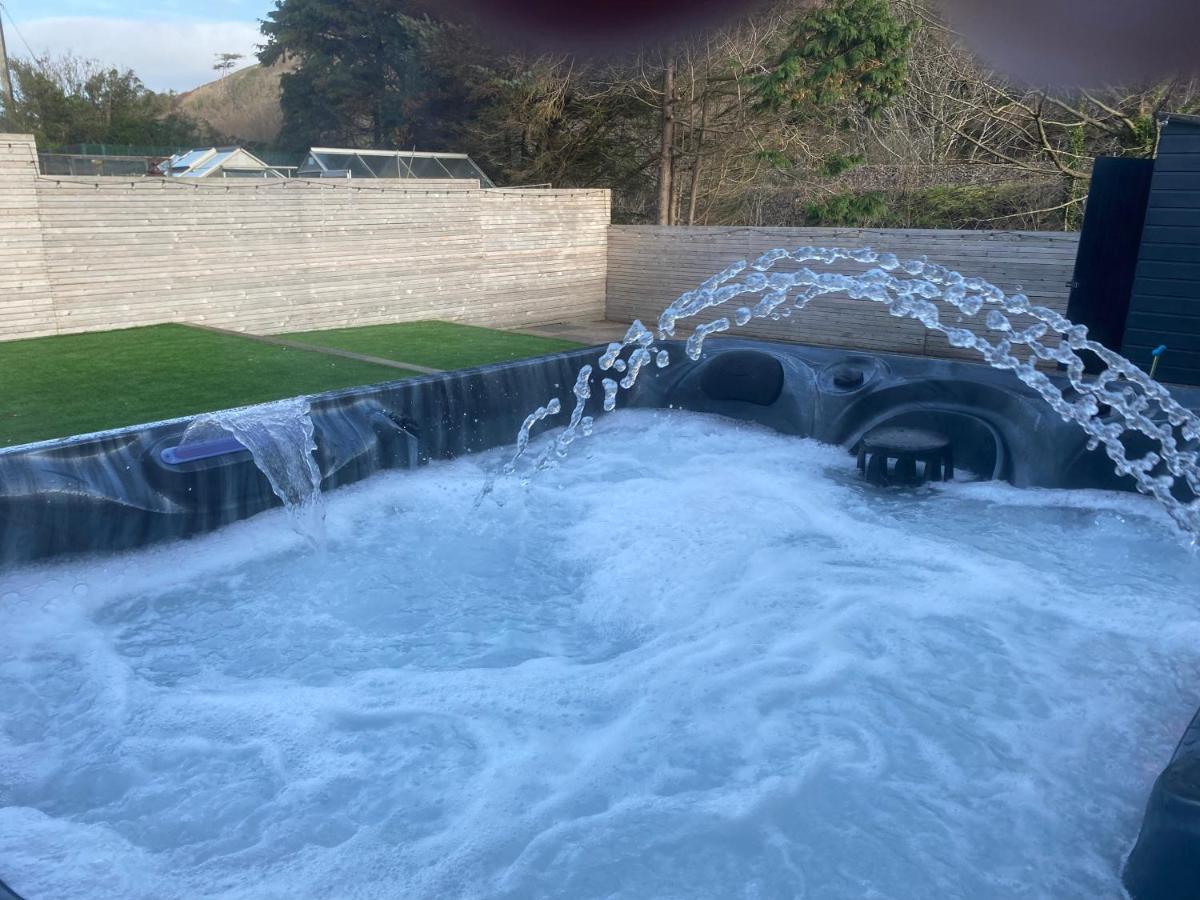 No40Barmouth-Modern,Spacious&Hot Tub Exterior foto